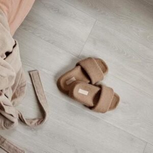 Alternative view of Berry Alloc 62002449 Ocean+ 8 XL Bloom Silver Grey