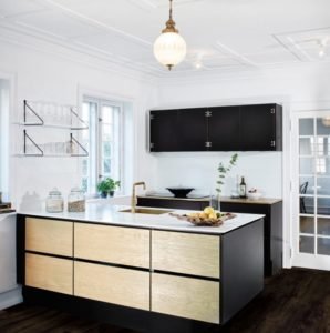 Alternative view of Moduleo Roots 88889 XL Nashville Oak EIR